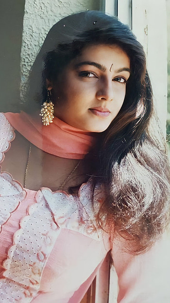 Mamata Kulkarni, bollywood actress HD phone wallpaper