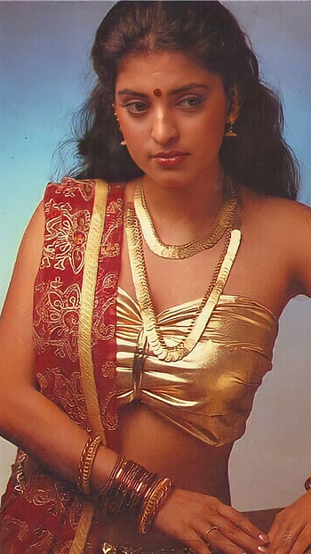 Juhi chawla, bollywood actress, vintage HD phone wallpaper
