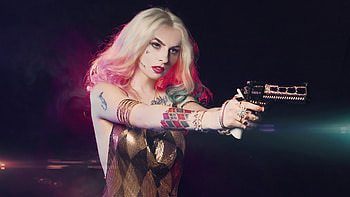 Harley Quinnn Cosplay, harley-quinn, superheroes, artist, artwork, digital-art, cosplay HD wallpaper
