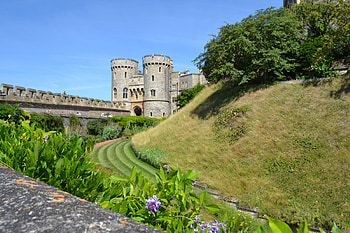 Schloss Windsor, Iconic castle, Royal residence, Fascinating facts HD wallpaper
