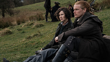 Jamie Fraser Sam Heughan Caitriona Balfe Claire Fraser Outlander HD wallpaper