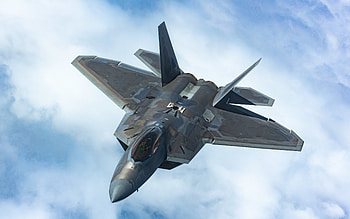 Lockheed Boeing F-22 Raptor, fighter in the sky, American fighter-bomber, United States Air Force, F-22 Raptor in the sky, USA, F-22 Raptor HD wallpaper