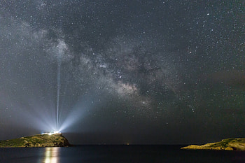 The Milky Way over the Temple of Poseidon, galaxy, fun, space, cool, stars HD wallpaper