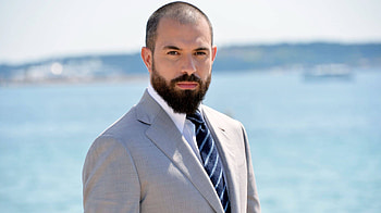 Tom Cullen biography, Height, Life story, Super stars HD wallpaper