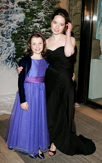 Georgie Henley, Anna Popplewell, 1459491, Fanpop HD phone wallpaper