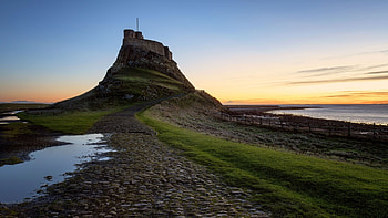 Lindisfarne-Castle at dawn Holy Island NorthumberlandEnglan, river, nature, castle, mountain HD wallpaper
