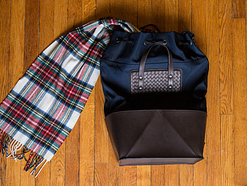 Bottega Veneta Convertible Tote, Perfect travel bag, Versatile design, Luxury accessory HD wallpaper