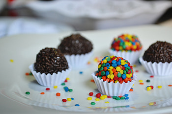 Food, Chocolate, Candies, Sprinkling, Sprinkle HD wallpaper