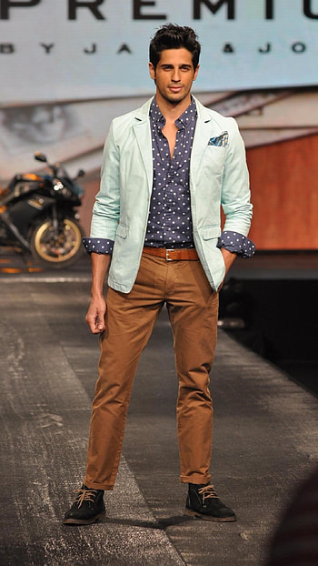 Sidharth Malhotra, Bollywood Actor HD phone wallpaper