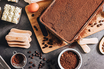 Making tiramisu, Delicious dessert, stock , Mouth-watering treat HD wallpaper