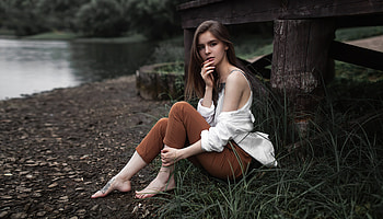 Girl Casual Clothing Lake Side , girls, model, lake HD wallpaper