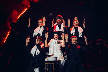 Konstrakta's hand-washing act on Eurovision stage, Mental health anthem HD wallpaper