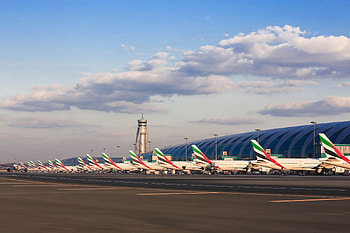 Dubai International Airport, Transport options, Visit Dubai, Travel guide HD wallpaper