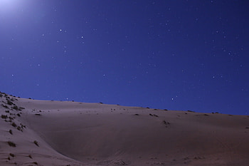 Desert, landscape, starry night, nature HD wallpaper