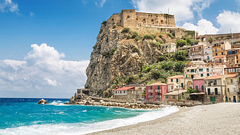 Reisetipps Decollatura, Discover Decollatura, Expedia, Best in 2022 HD wallpaper
