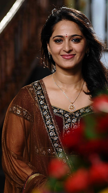 Tamil Heroine, Anushka Shetty, South Heroine HD phone wallpaper