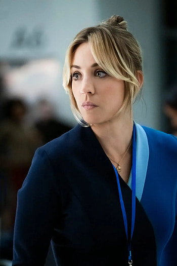 The Flight Attendant, Shocking scene, Kaley Cuoco's talent, Intense storyline HD phone wallpaper
