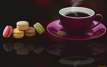 Coffee and Macaroons, coffee, macaroons, reflection, cup HD wallpaper