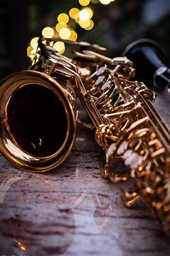 Saxo graphy, Artful blur, Captivating lighting, Talented musician HD phone wallpaper