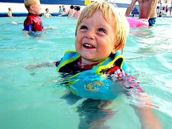 It's been fantastic to see the pool so busy over the summer holidays – kids learning to swim or splashing about under the watchful eyes of the lifeguards, ... HD wallpaper