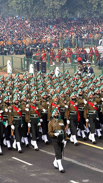 Best Indian Army, Lal Kila, Indian Army Parade, soldiers HD phone wallpaper
