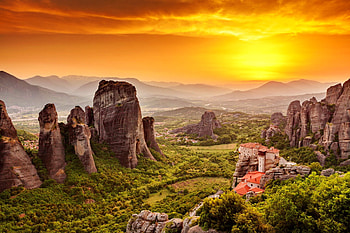 Meteora Roussanou Monastery at sunset, valley, Greece, monastery, view, beautiful, rocks, sunset, fiery HD wallpaper