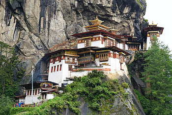 Tiger's Nest Monastery, Bhutan's iconic landmark, Mythical origins, Spiritual significance HD wallpaper