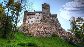 Bran Castle HD wallpaper