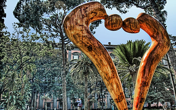 orange heart of napoli sculpture r, trees, sculpture, r, modern, heart, orange HD wallpaper