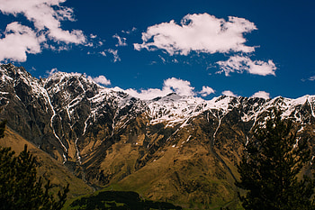 Sunny day, mountains, white clouds, nature HD wallpaper