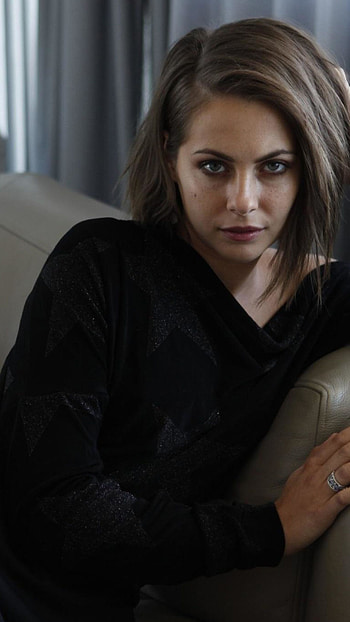 Willa Holland, beautiful, actress HD phone wallpaper
