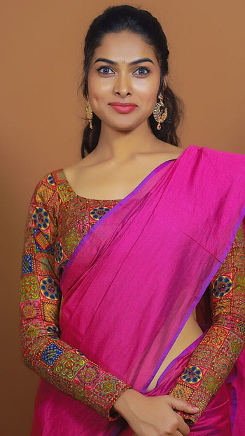 Divi Vadathya, telugu actress, saree lover HD phone wallpaper