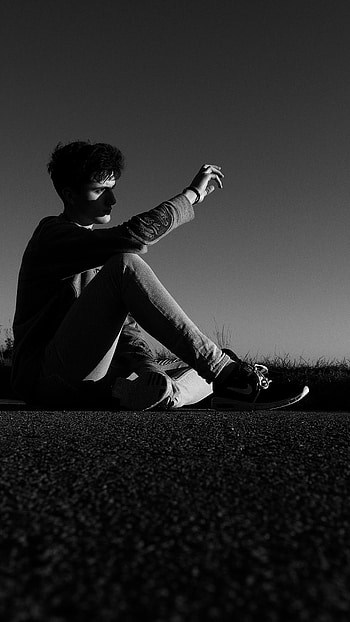 Alone, Boy Sitting Alone HD phone wallpaper
