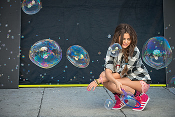 2018 Selena Gomez , selena-gomez, music, celebrities, girls HD wallpaper