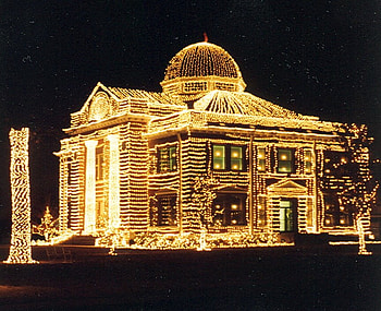 maison lumineuse, noel, lumiere, maison, jolie HD wallpaper