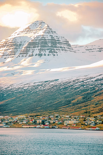 10 best towns, Iceland, Hand luggage only HD phone wallpaper