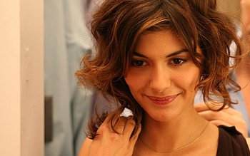 Audrey Tautou, Stunning HD wallpaper