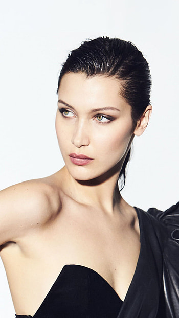 Bella Hadid, Green eyes, Supermodel beauty, Smart HD phone wallpaper