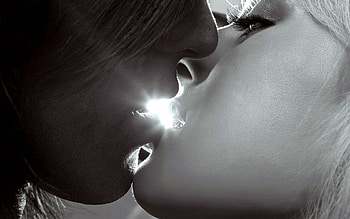 Love, Shine, Light, Outlines, Girl, Bw, Chb, Guy, Profile, Kiss, Face, Feelings, Breath, Merge, Confluence, Frame, Lips, Circuit, Contour HD wallpaper