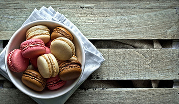 Cookies, colorful, wood, dessert, food HD wallpaper