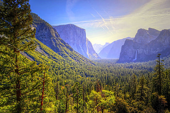 Beautiful Yosemite National Park, blue, park, Beautiful, trees, national, nature, sky, mountains, yosemite, forest HD wallpaper