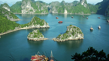 Halong Bay, que landscapes, Magnificent bay, Natural wonders HD wallpaper