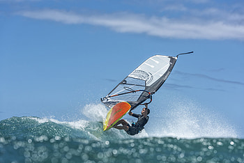 Surfers' blog on windsurfing, Community insights, Latest trends, Surfing enthusiasts HD wallpaper