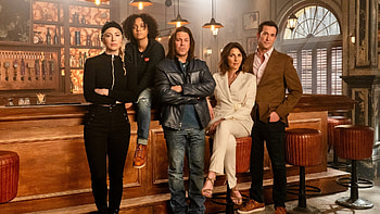 Joseph LoDuca Music, Leverage's composer, Melodic themes, Emotional resonance HD wallpaper