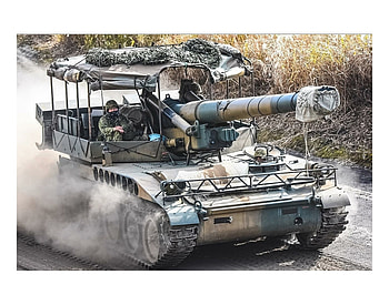 Parking Is Not A Problem., M-110, Soldiers, Artillery, Dust, US Army HD wallpaper