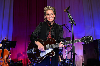 Brandi Carlile, Concerts 2022, Ticket information, Live music experience HD wallpaper