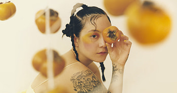 Japanese Breakfast, Michelle Zauner, crying in H Mart, interview HD wallpaper