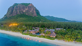 Private ocean islands, Luxury retreat, Exclusivity at its finest, Paradise found HD wallpaper