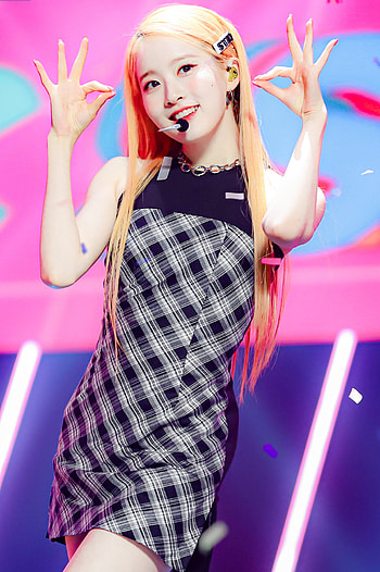 STAYC, K-pop, Asiachan board HD phone wallpaper