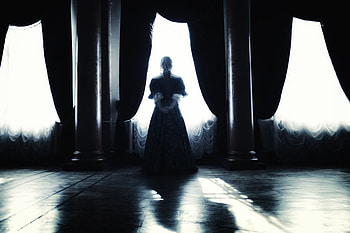 WAITING, hall, room, graphy, art, blurred, bw, woman HD wallpaper